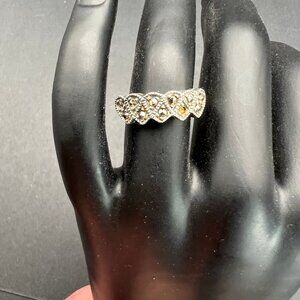 Vintage‎ Sterling Silver Band Ring Marcasite Heart Scalloped Design Size 5